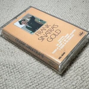Frank Sinatra's Gold Cassette Tape (Capital 1983) VG